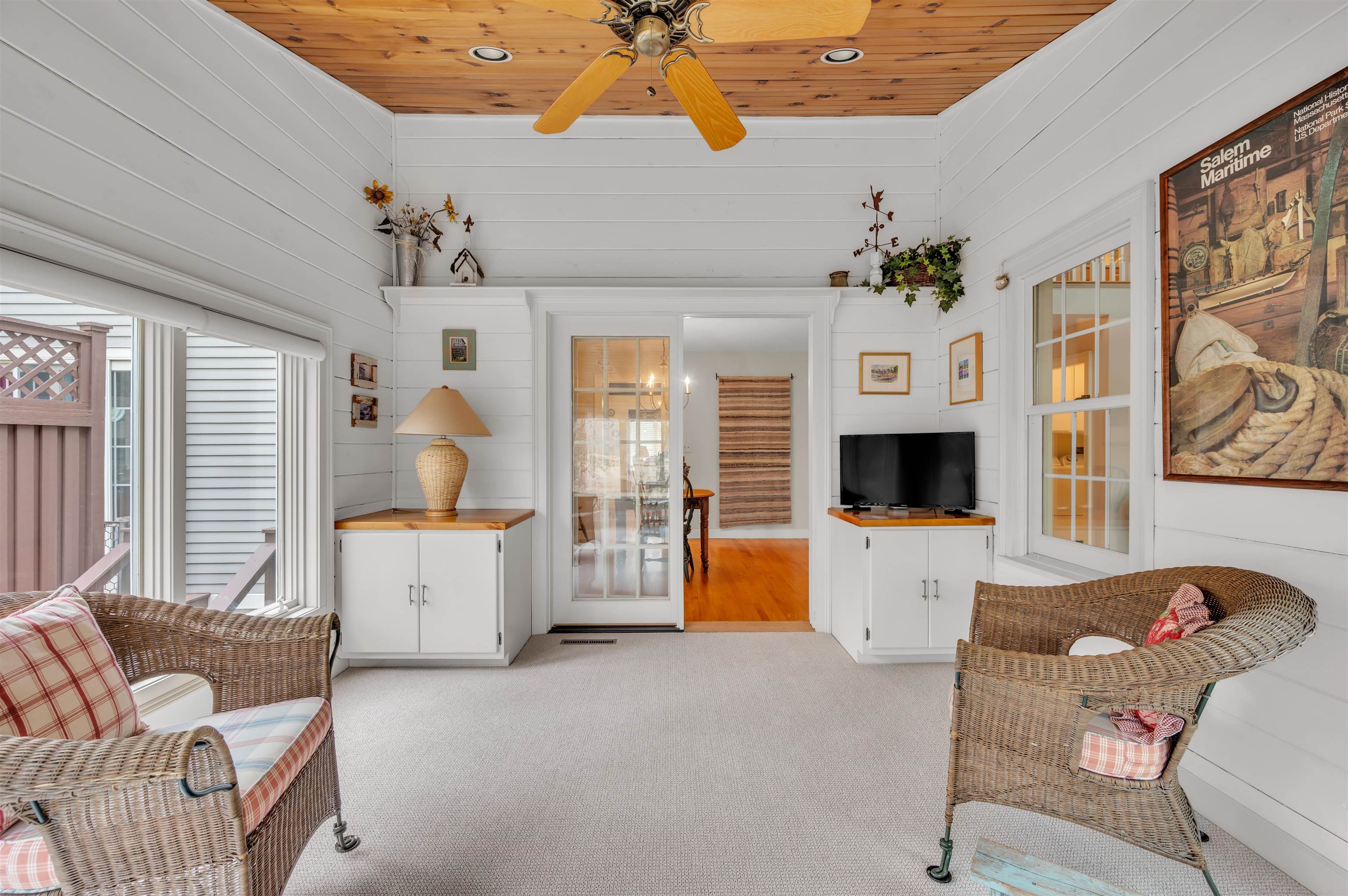 56 Peninsula Drive Stratham, NH 03885 - Photo 11 of 37
