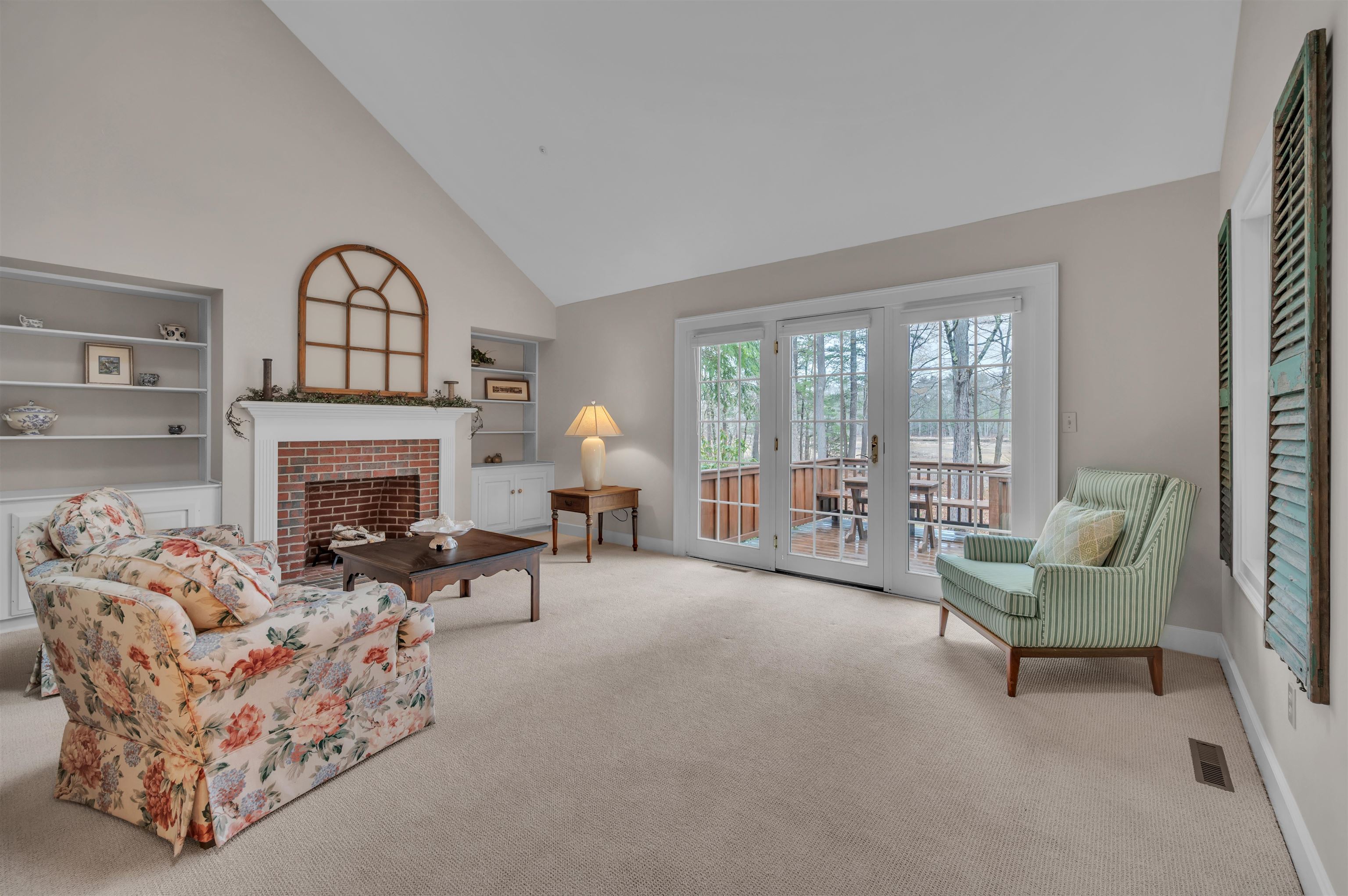 56 Peninsula Drive Stratham, NH 03885 - Photo 13 of 37