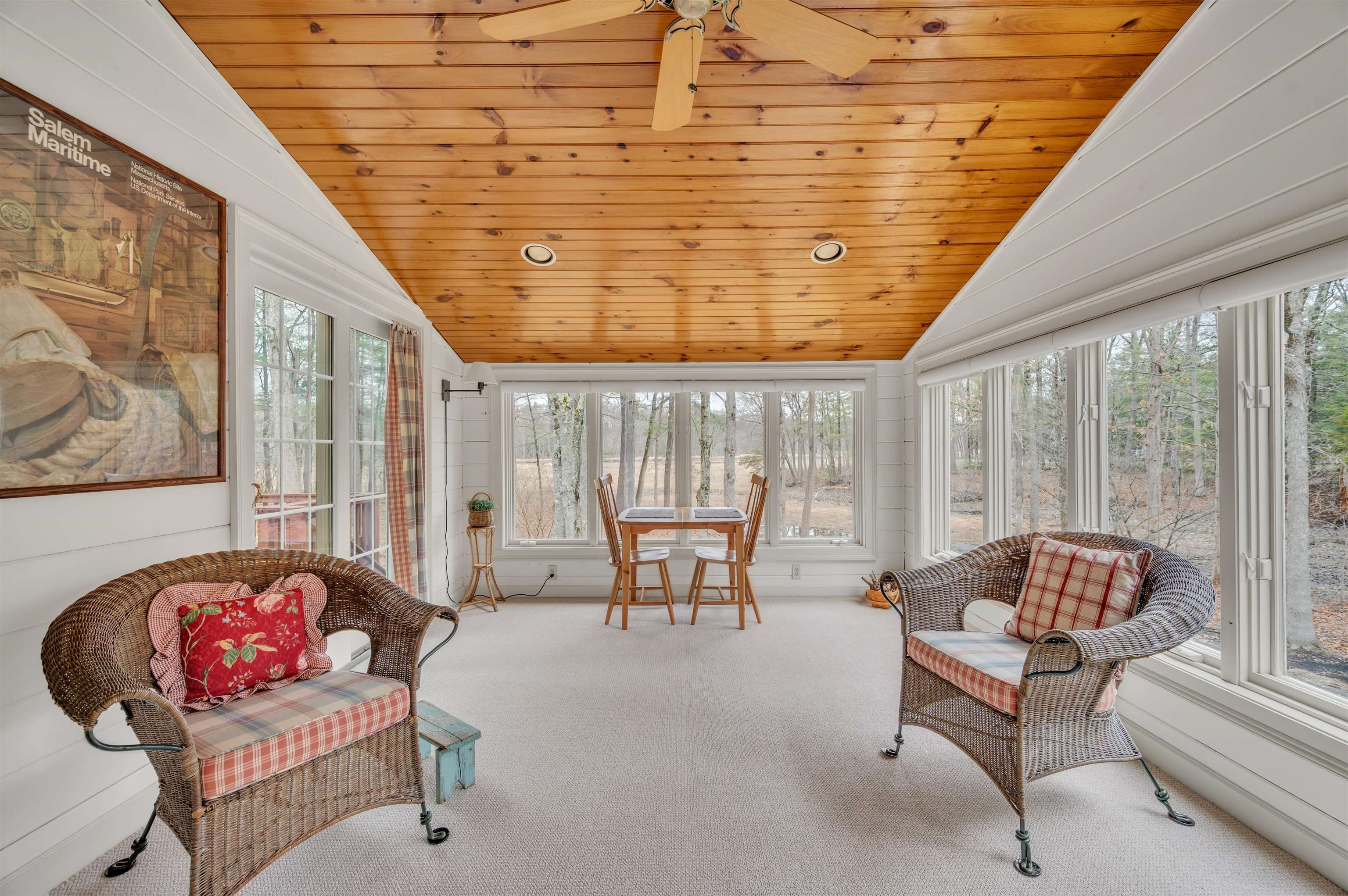 56 Peninsula Drive Stratham, NH 03885 - Photo 10 of 37