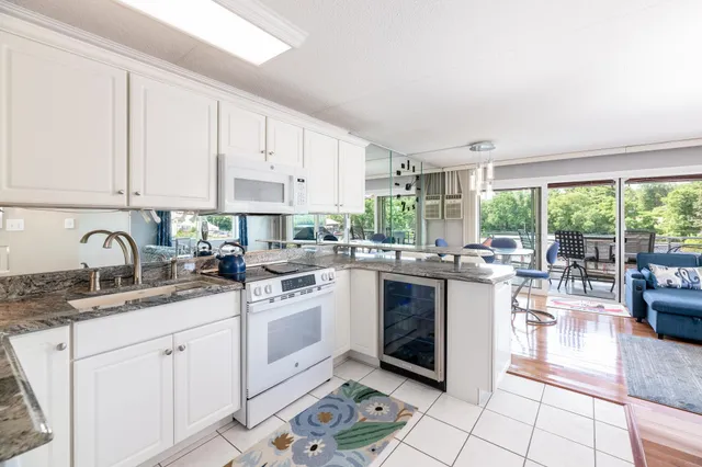 $669,000 | 1152 Weirs Boulevard, Unit 7, Laconia, NH 03246