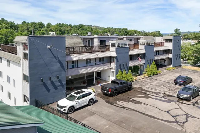 $669,000 | 1152 Weirs Boulevard, Unit 7, Laconia, NH 03246