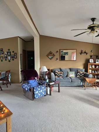 $74,900 | 5518 White Pine Lane, Roscoe, IL 61073