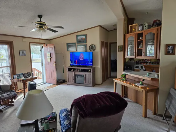 $74,900 | 5518 White Pine Lane, Roscoe, IL 61073