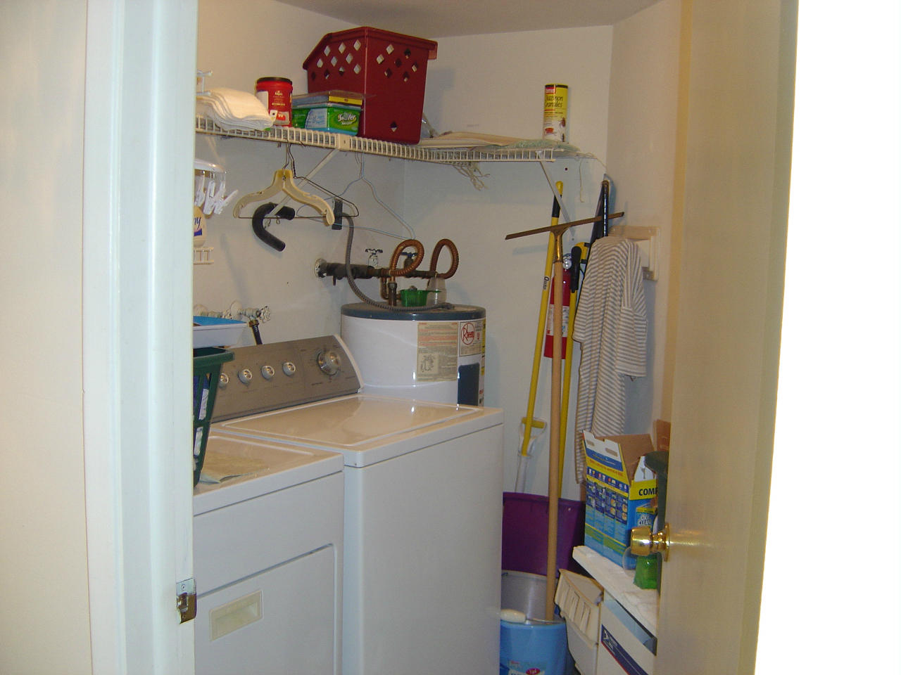 2255 Lindell Boulevard, Unit 4502 Delray Beach, FL 33444 - Photo 14 of 17 Laundry room