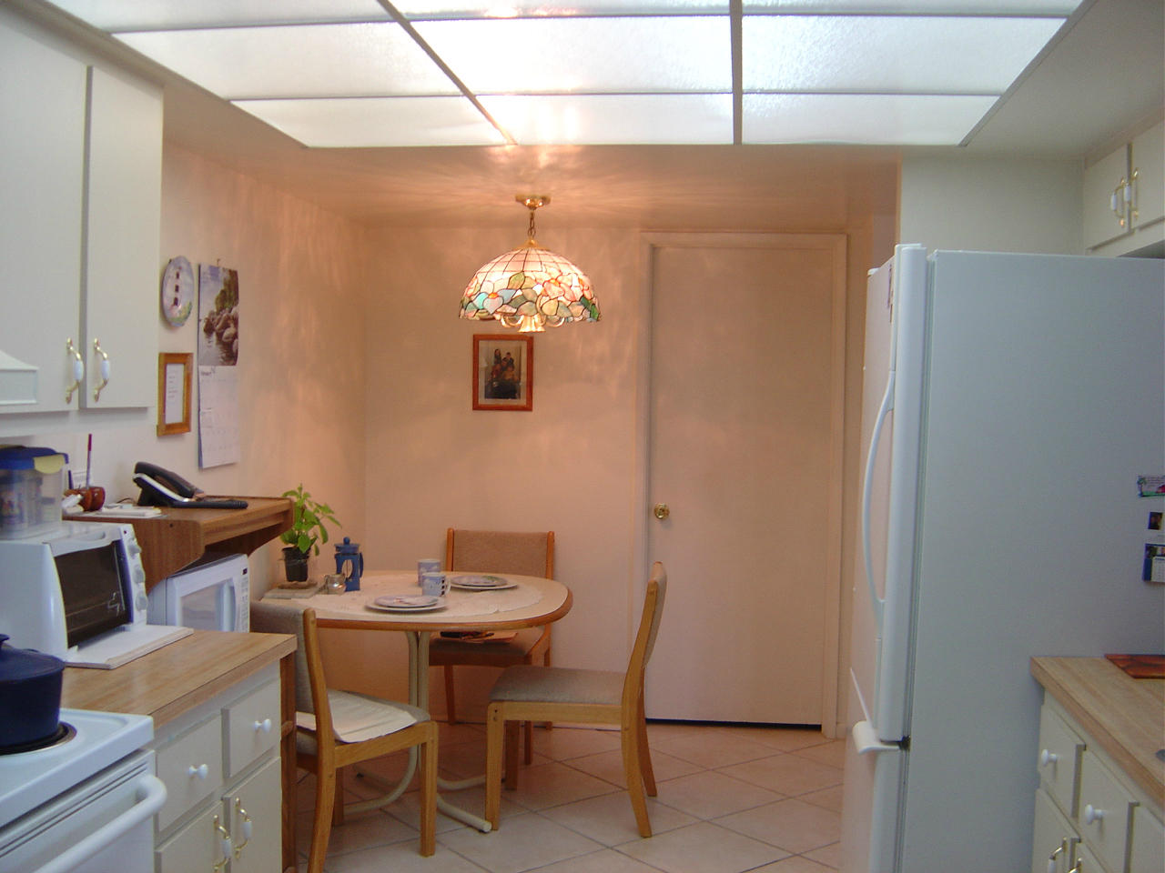 2255 Lindell Boulevard, Unit 4502 Delray Beach, FL 33444 - Photo 3 of 17 eat in kitchen