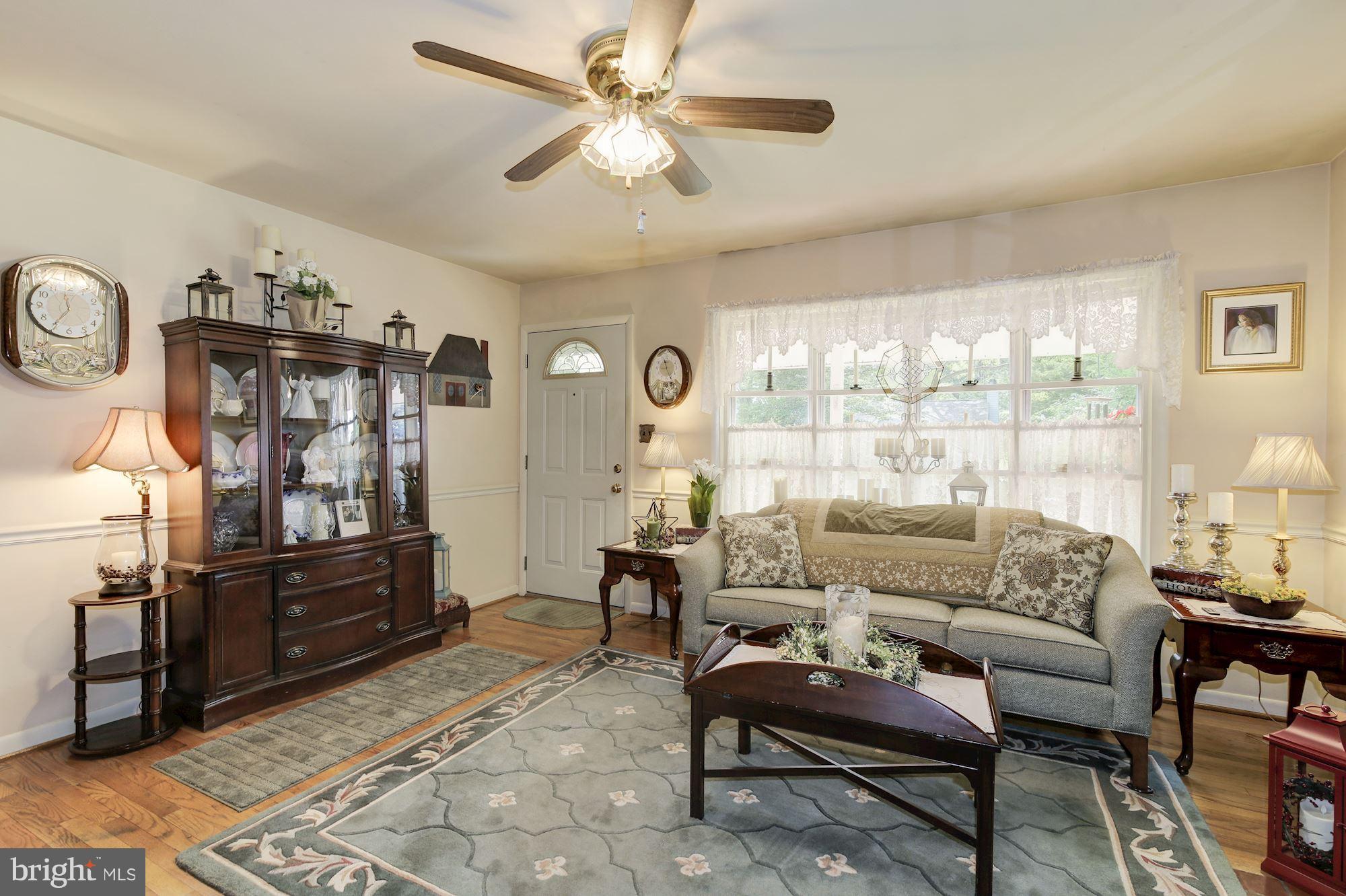 12708 Maple Street Silver Spring, MD 20904 - Photo 2 of 30 Living Room