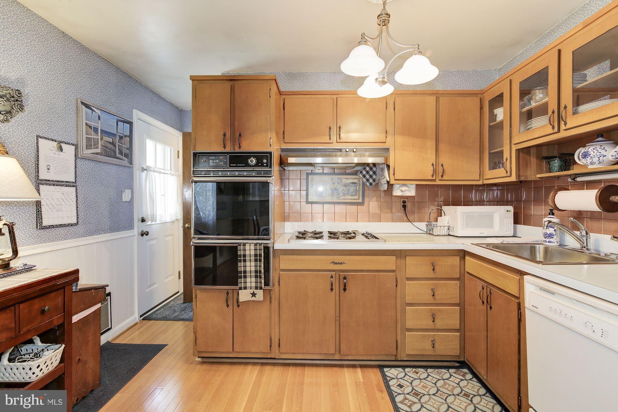 12708 Maple Street Silver Spring, MD 20904 - Photo 11 of 30 Kitchen