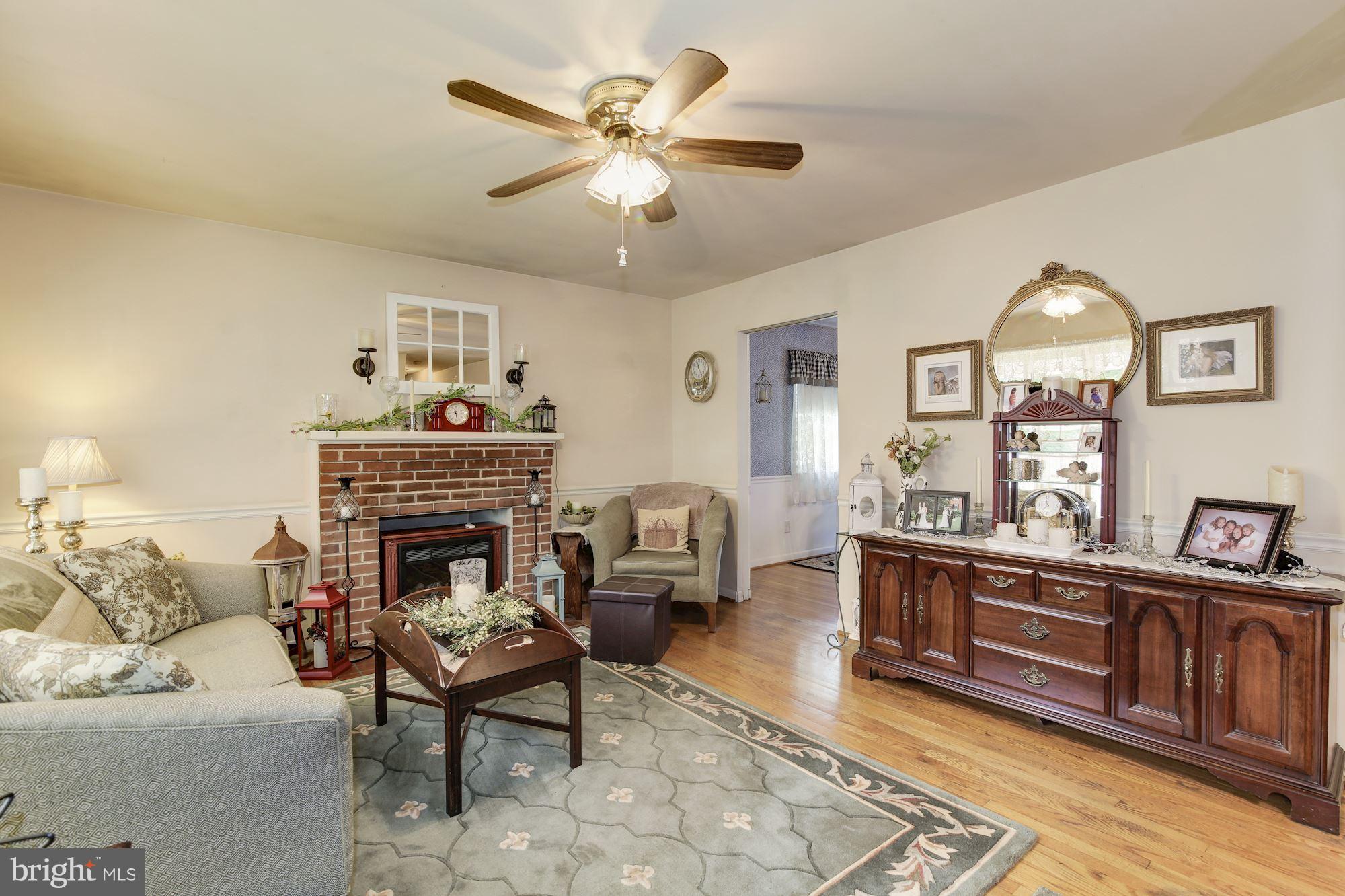 12708 Maple Street Silver Spring, MD 20904 - Photo 7 of 30 Living Room