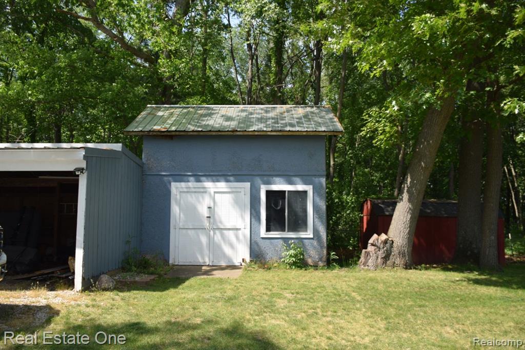 807 South Bull Run Road Fowlerville, MI 48836 - Photo 7 of 60 Gallery Image 7
