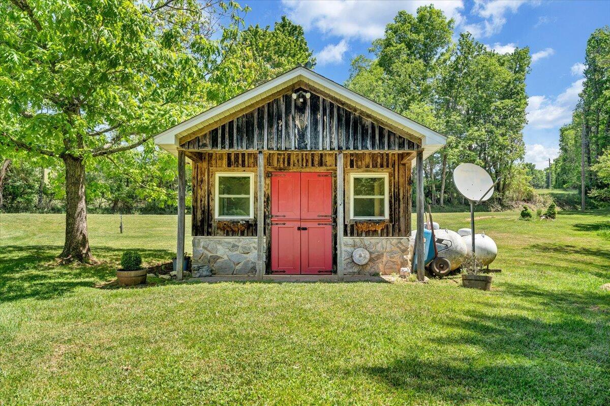 674 Old Furnace Road Southwest Floyd, VA 24091 - Photo 81 of 103 082-MIB06705