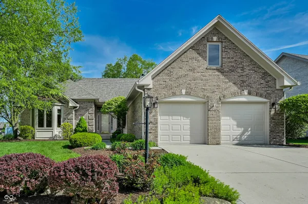 $630,000 | 12344 St Armands Circle, Carmel, IN 46033