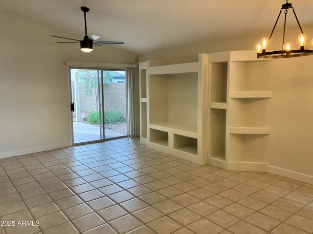 $2,250 | 2307 East Kelton Lane, Phoenix, AZ 85022