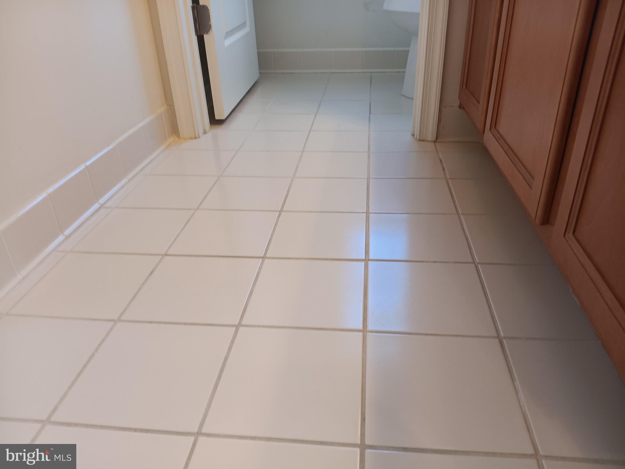 9707 Risen Star Drive Upper Marlboro, MD 20772 - Photo 33 of 35 a view of a livingroom with an empty space and a window