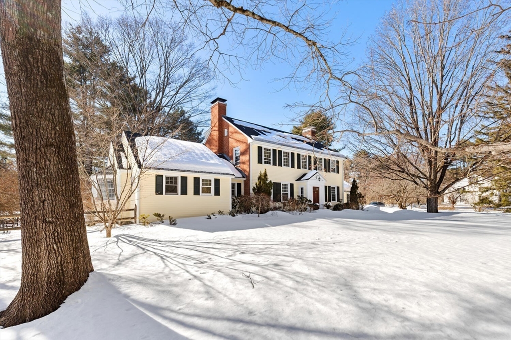735 Lowell Road Concord, MA 01742 - Photo 1 of 38