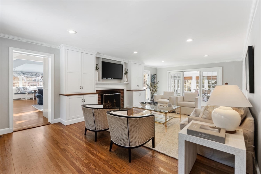 735 Lowell Road Concord, MA 01742 - Photo 11 of 38