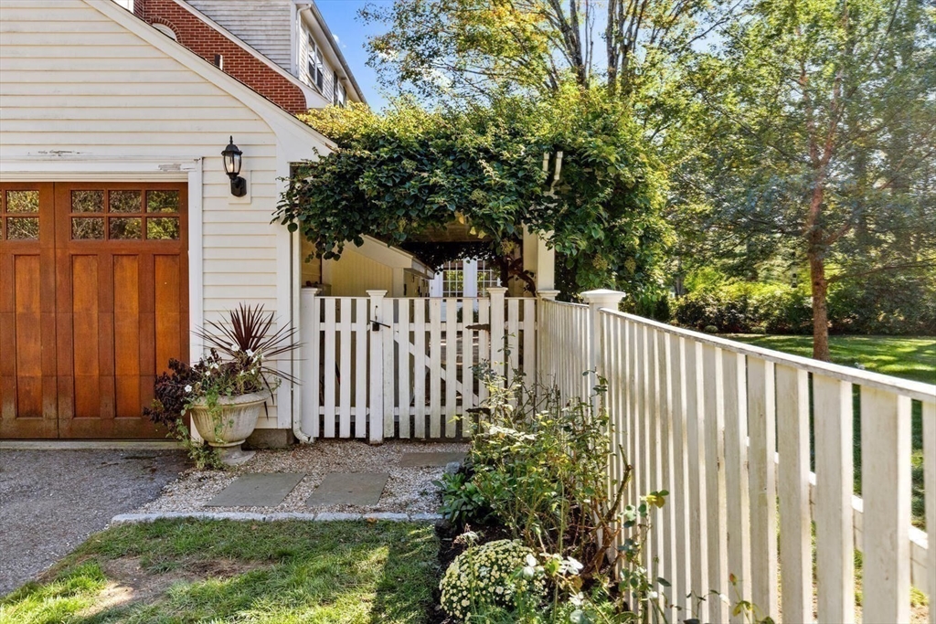 735 Lowell Road Concord, MA 01742 - Photo 36 of 38