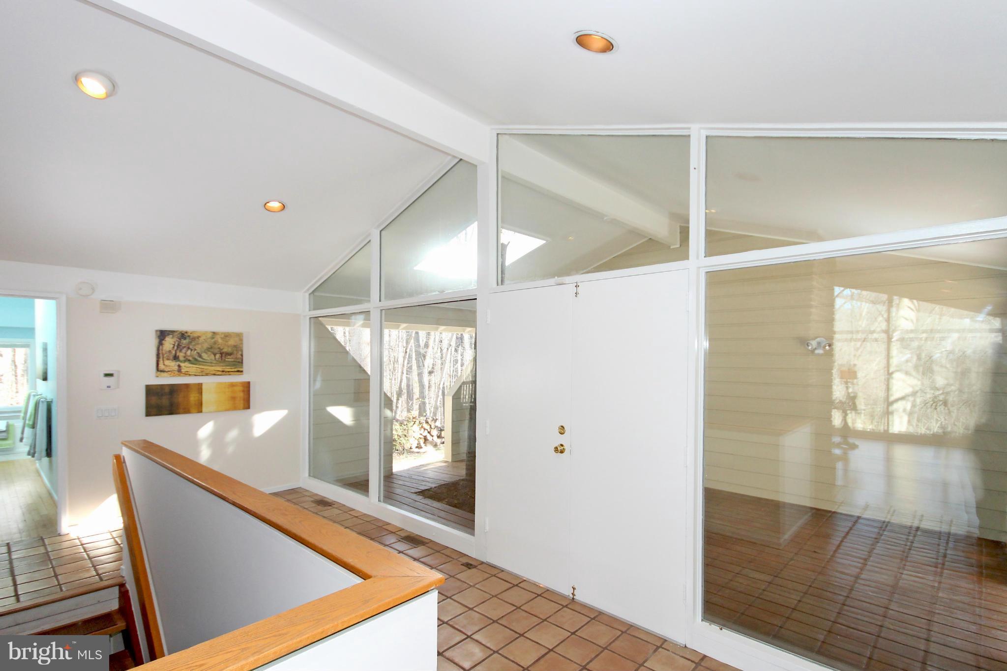 2322 Sawdust Road Vienna, VA 22181 - Photo 17 of 29 Foyer