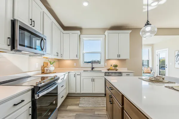 $600,000 | 720 Risdon Trail South, Saline, MI 48176