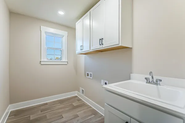 $600,000 | 720 Risdon Trail South, Saline, MI 48176