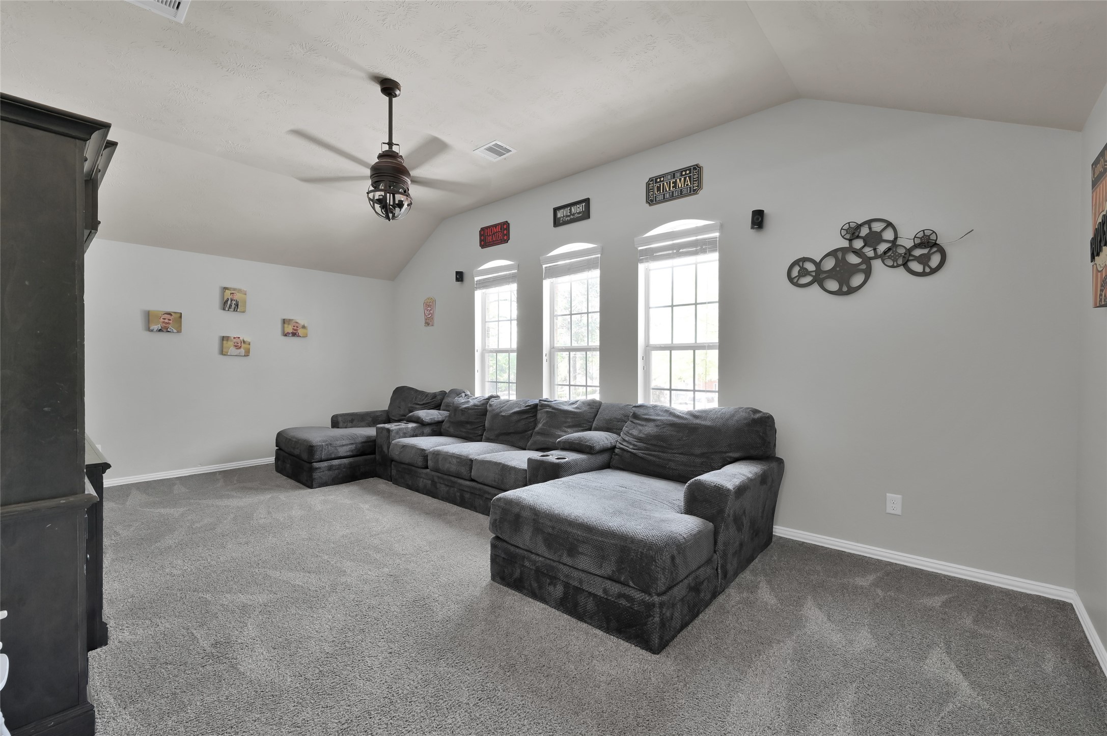 81 Palos Verde Conroe, TX 77304 - Photo 12 of 50