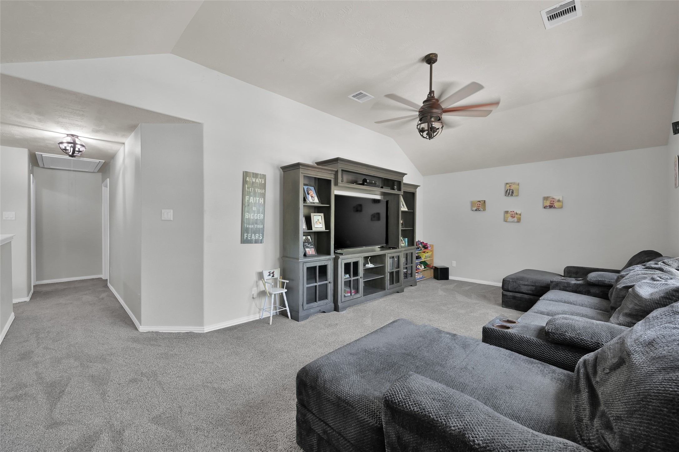 81 Palos Verde Conroe, TX 77304 - Photo 13 of 50