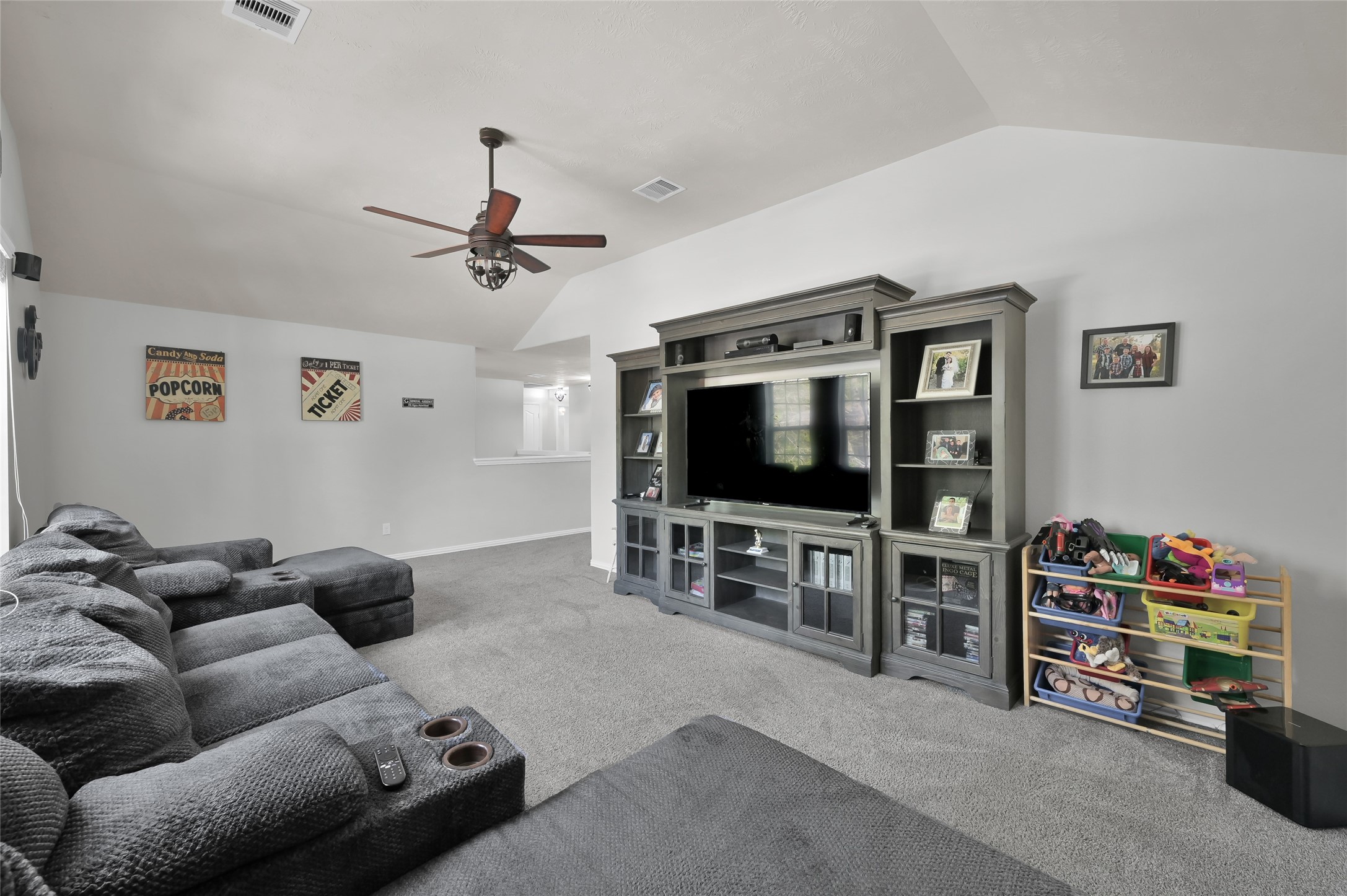 81 Palos Verde Conroe, TX 77304 - Photo 14 of 50