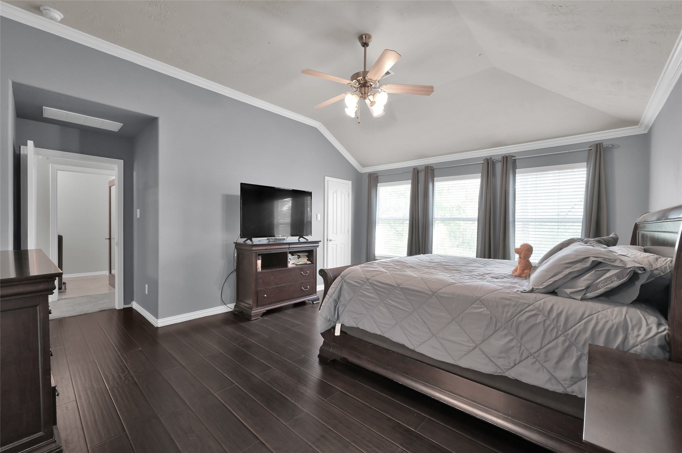 81 Palos Verde Conroe, TX 77304 - Photo 16 of 50