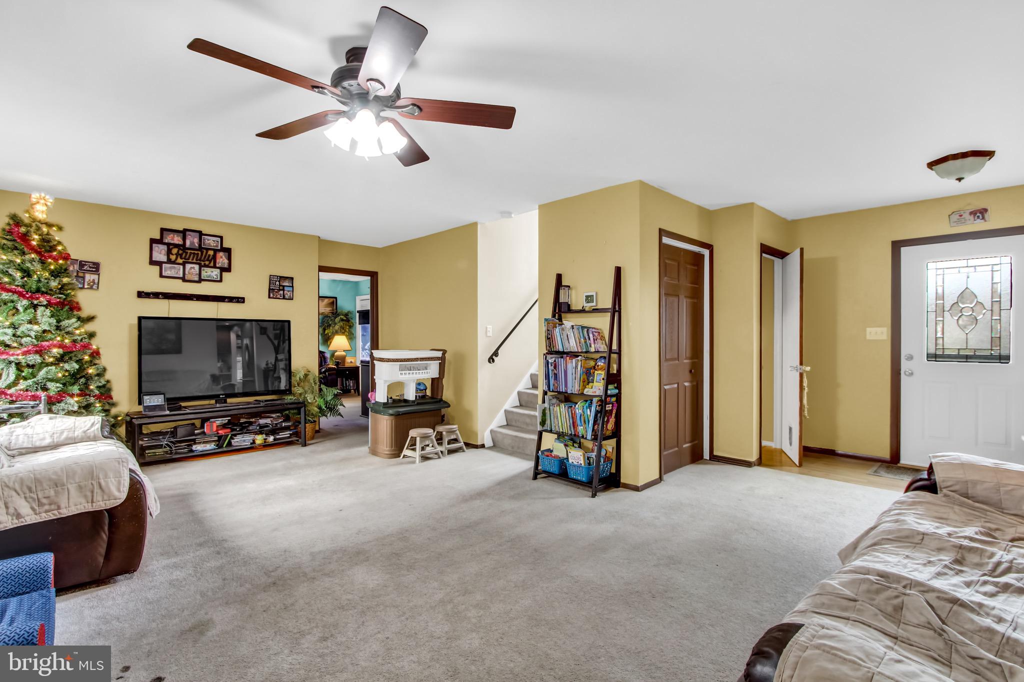 910 Red Mill Road Etters, PA 17319 - Photo 2 of 27 Gallery Image 2