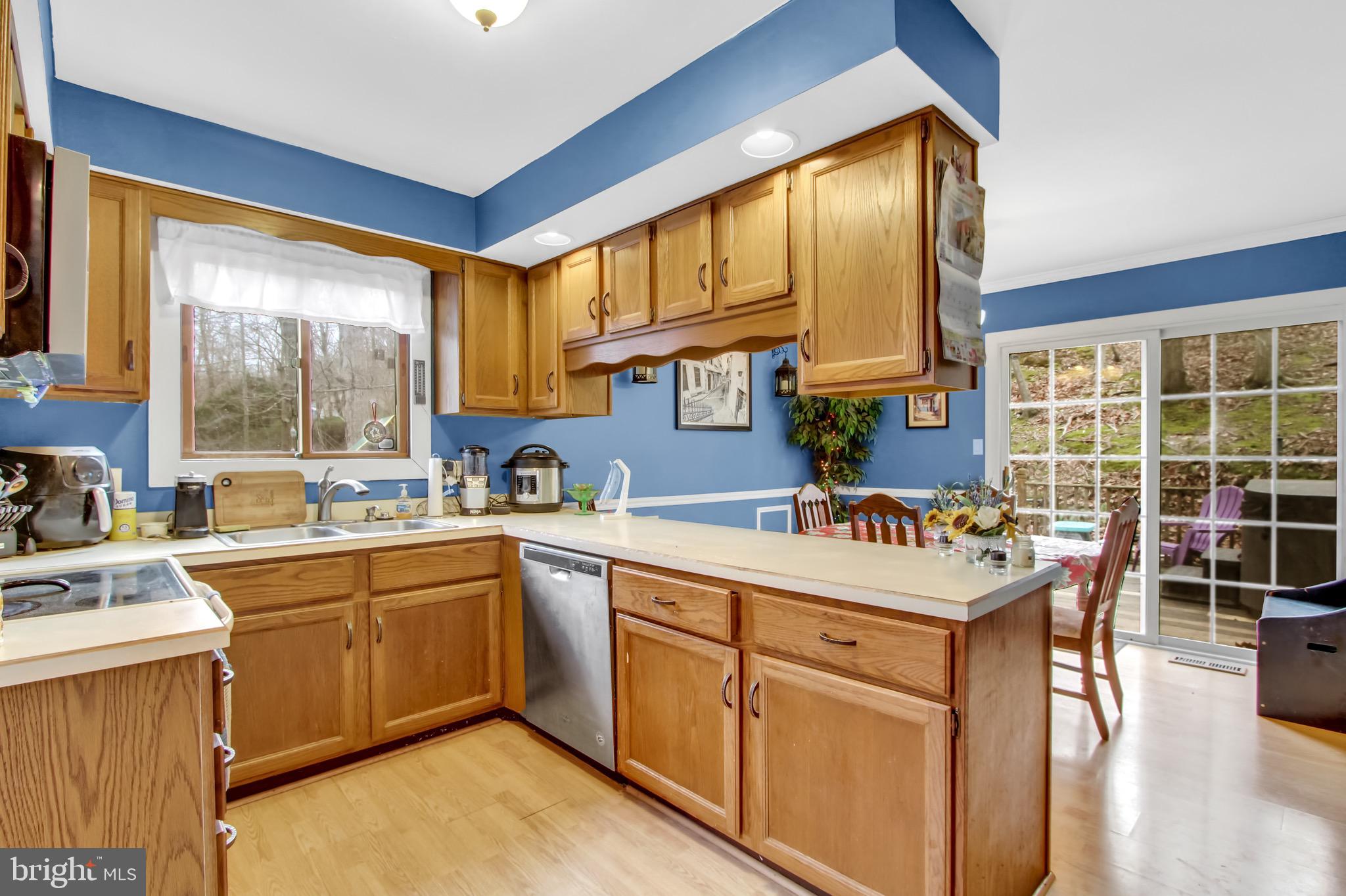 910 Red Mill Road Etters, PA 17319 - Photo 6 of 27 Gallery Image 6