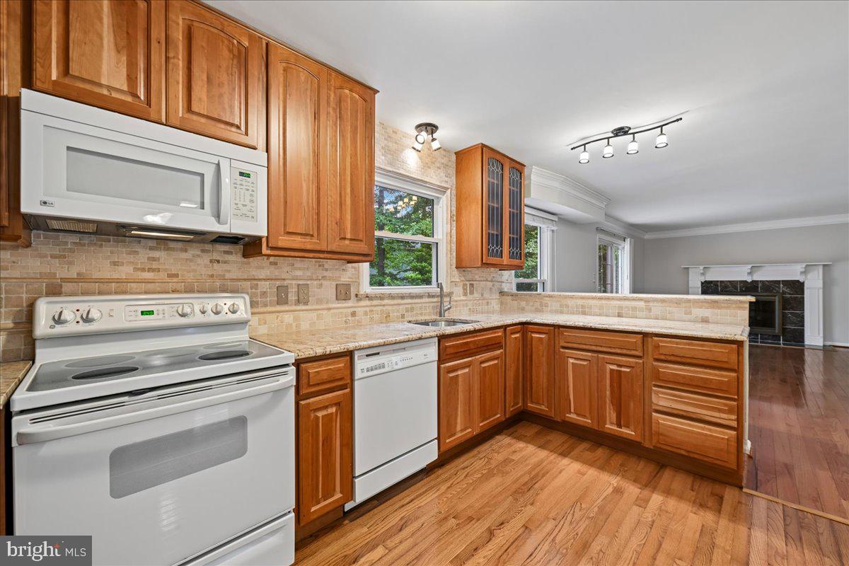 7592 Ruxton Drive Springfield, VA 22153 - Photo 20 of 72