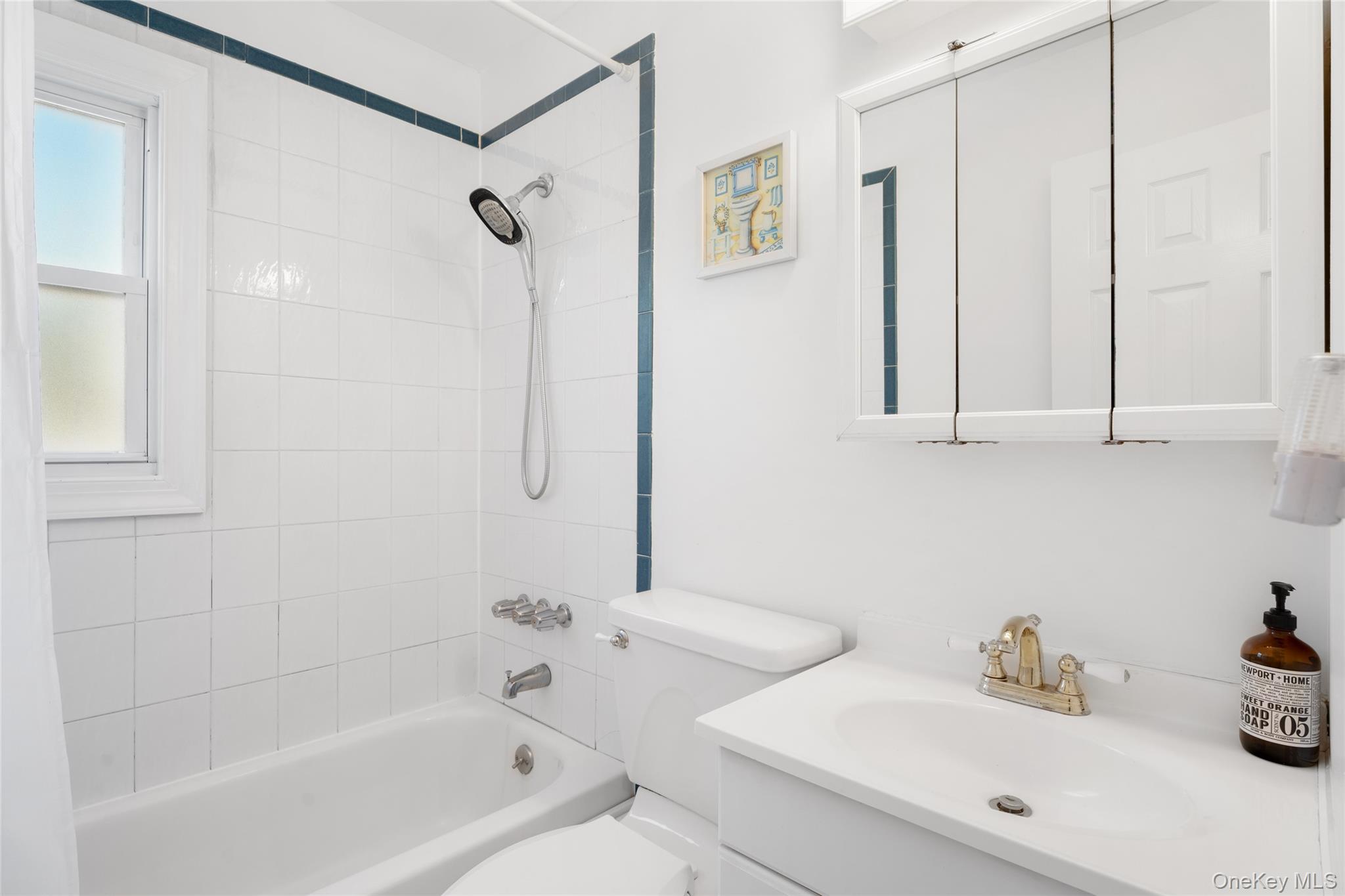 27 Summit Boulevard Westhampton, NY 11977 - Photo 13 of 24
