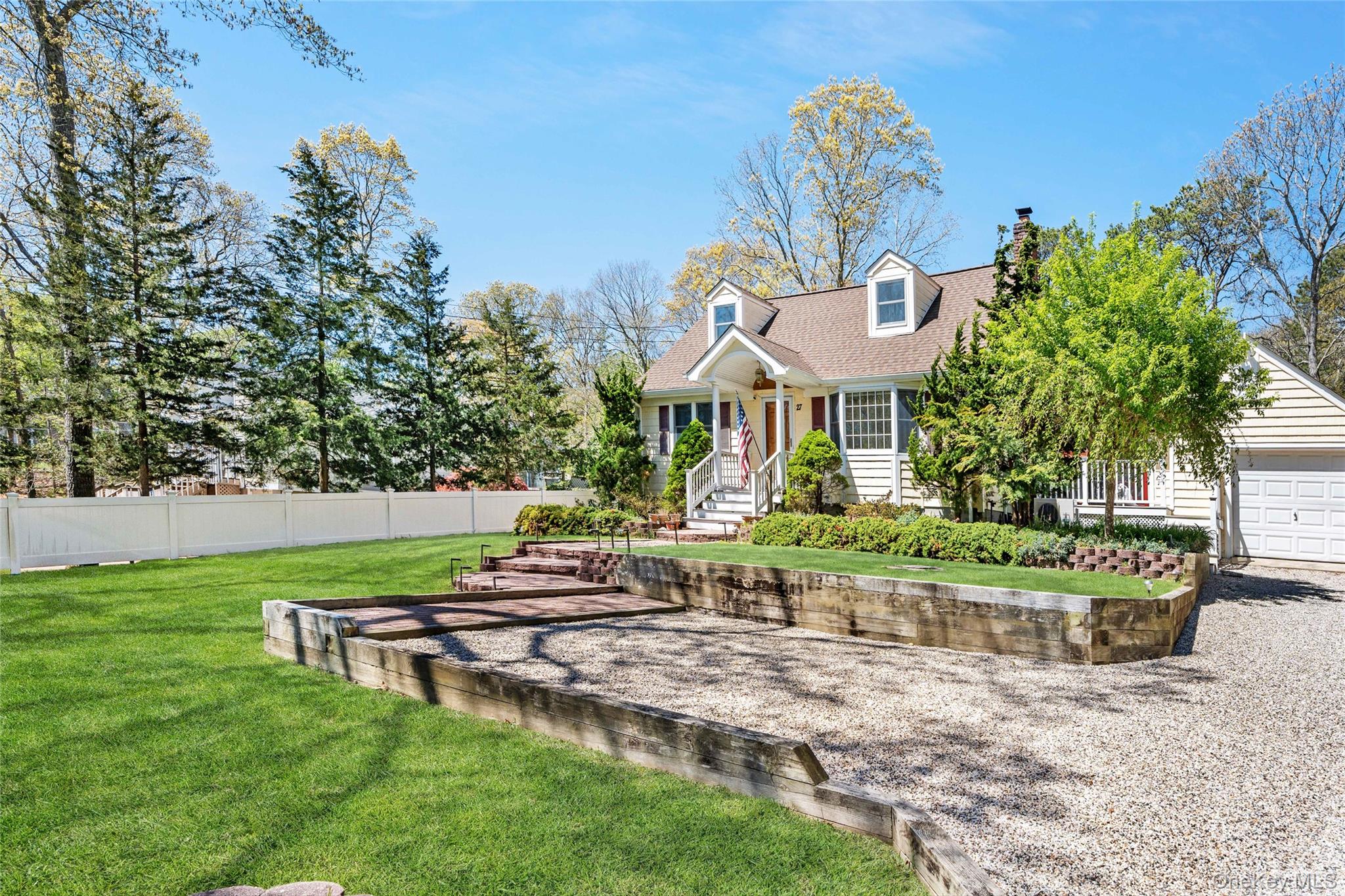 27 Summit Boulevard Westhampton, NY 11977 - Photo 3 of 24