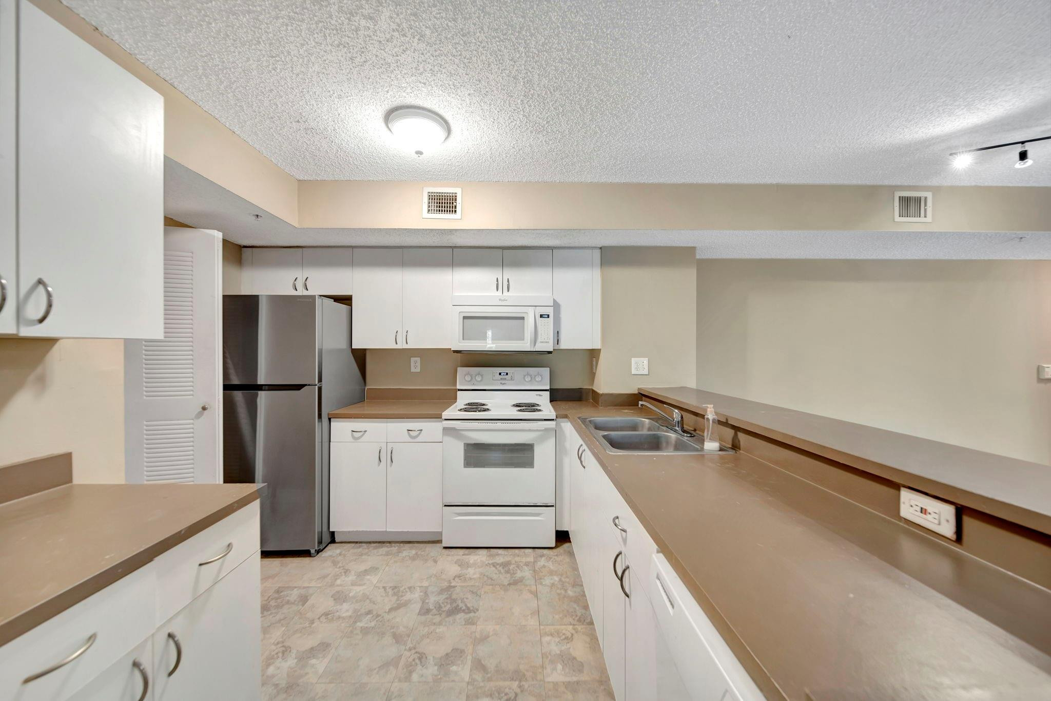 3854 Lyons Road, Unit 208 Pompano Beach, FL 33073 - Photo 12 of 46 Photo 12