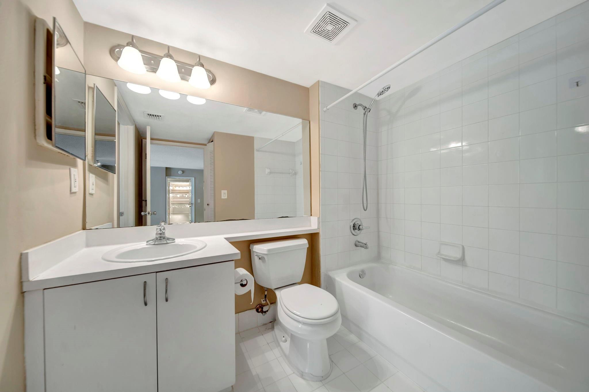 3854 Lyons Road, Unit 208 Pompano Beach, FL 33073 - Photo 17 of 46 Photo 17