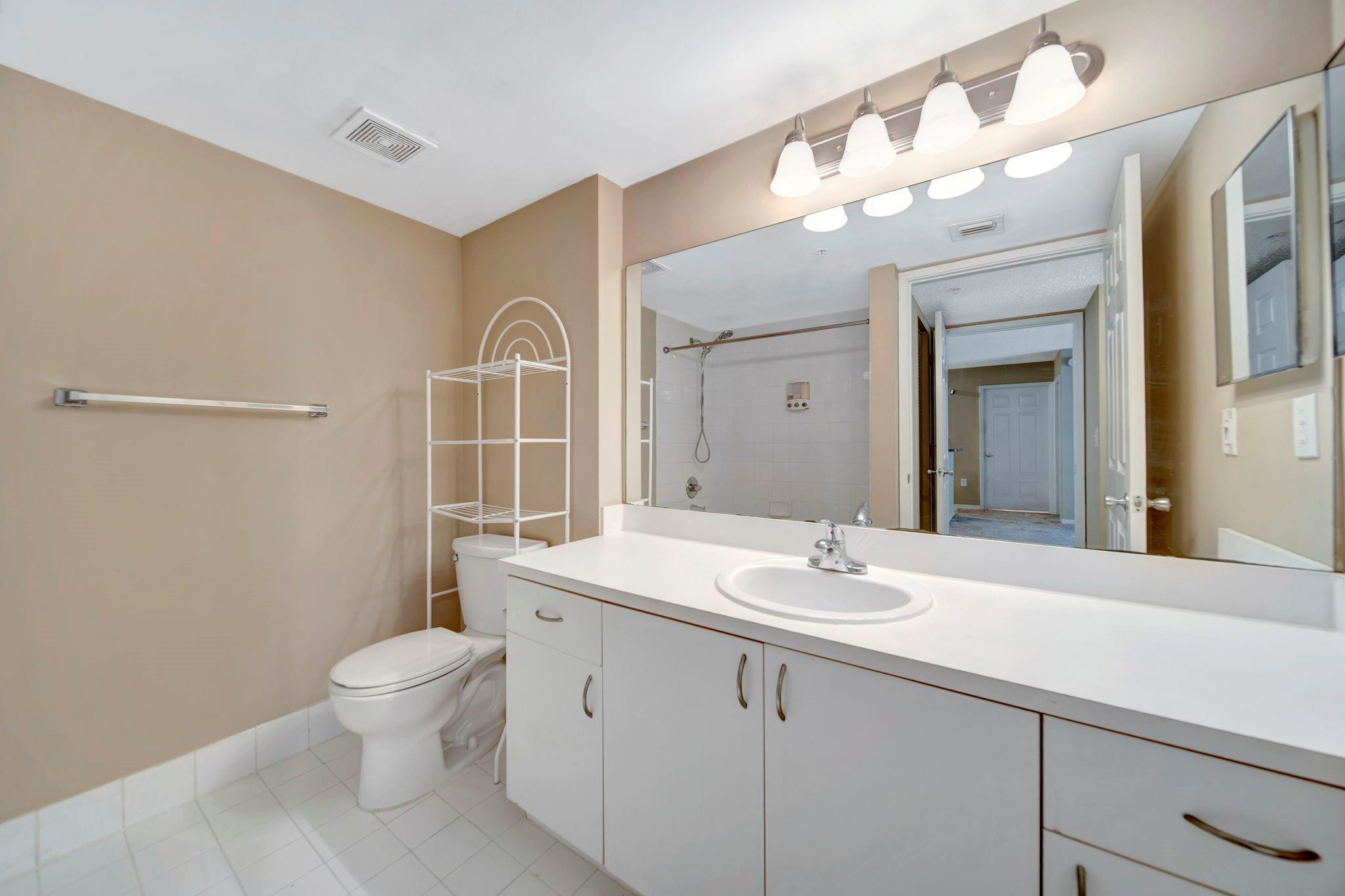 3854 Lyons Road, Unit 208 Pompano Beach, FL 33073 - Photo 22 of 46 Photo 22