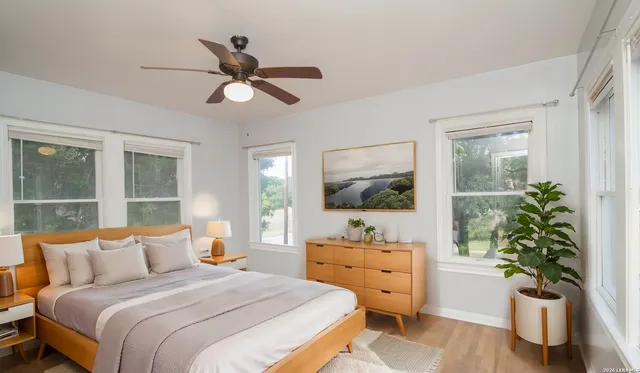 $1,995 | 220 Funston Place, San Antonio, TX 78209