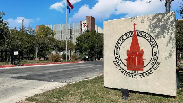 $1,995 | 220 Funston Place, San Antonio, TX 78209