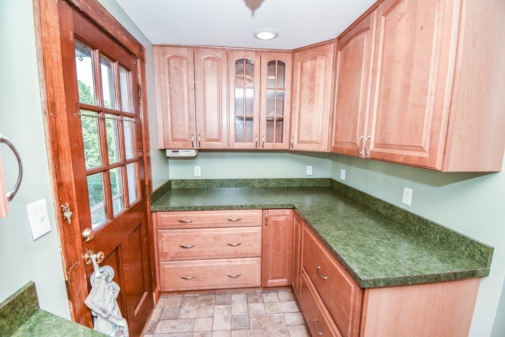 50 Cushing Street Quincy, MA 02170 - Photo 11 of 41