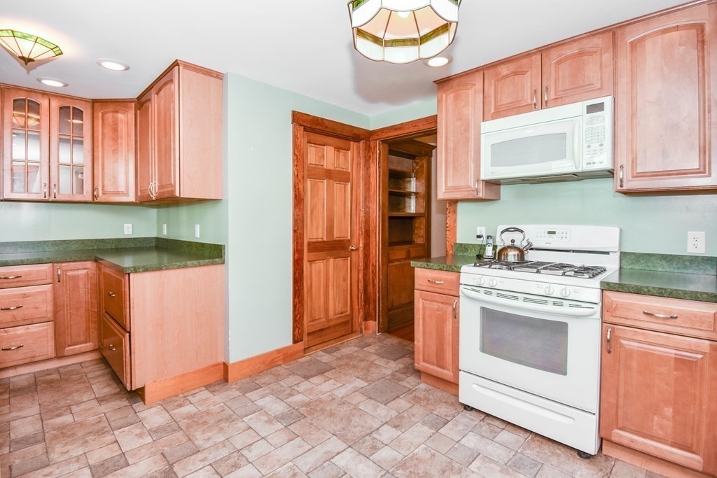 50 Cushing Street Quincy, MA 02170 - Photo 13 of 41