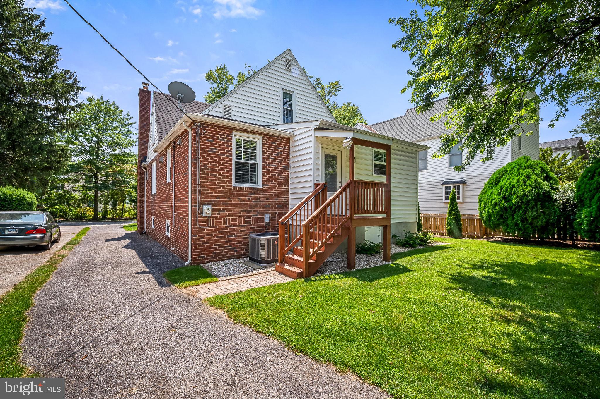 526 Dunkirk Road Baltimore, MD 21212 - Photo 43 of 44 a view of a house with a yard