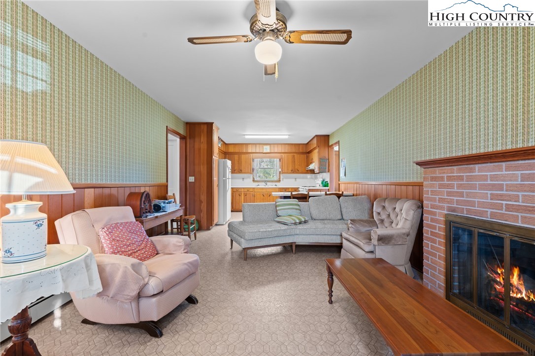 210 Gentry Street Jefferson, NC 28640 - Photo 20 of 36