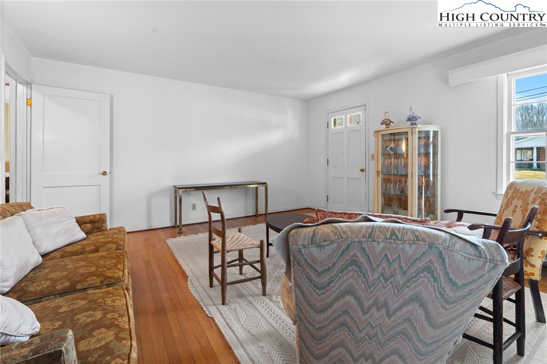 210 Gentry Street Jefferson, NC 28640 - Photo 10 of 30