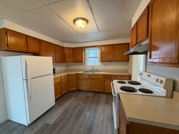 $2,200 | 80 Central Street, Brattleboro, VT 05301