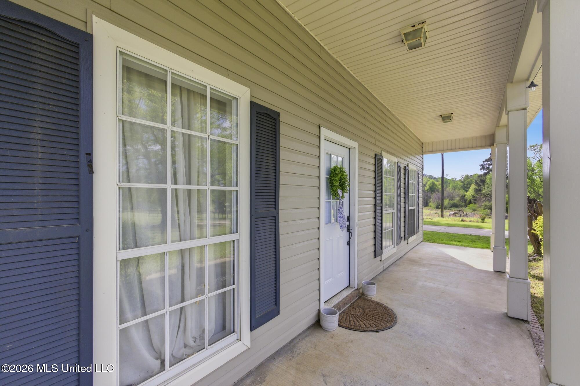 3019 Volley Campbell Road Terry, MS 39170 - Photo 4 of 26 Front Porch
