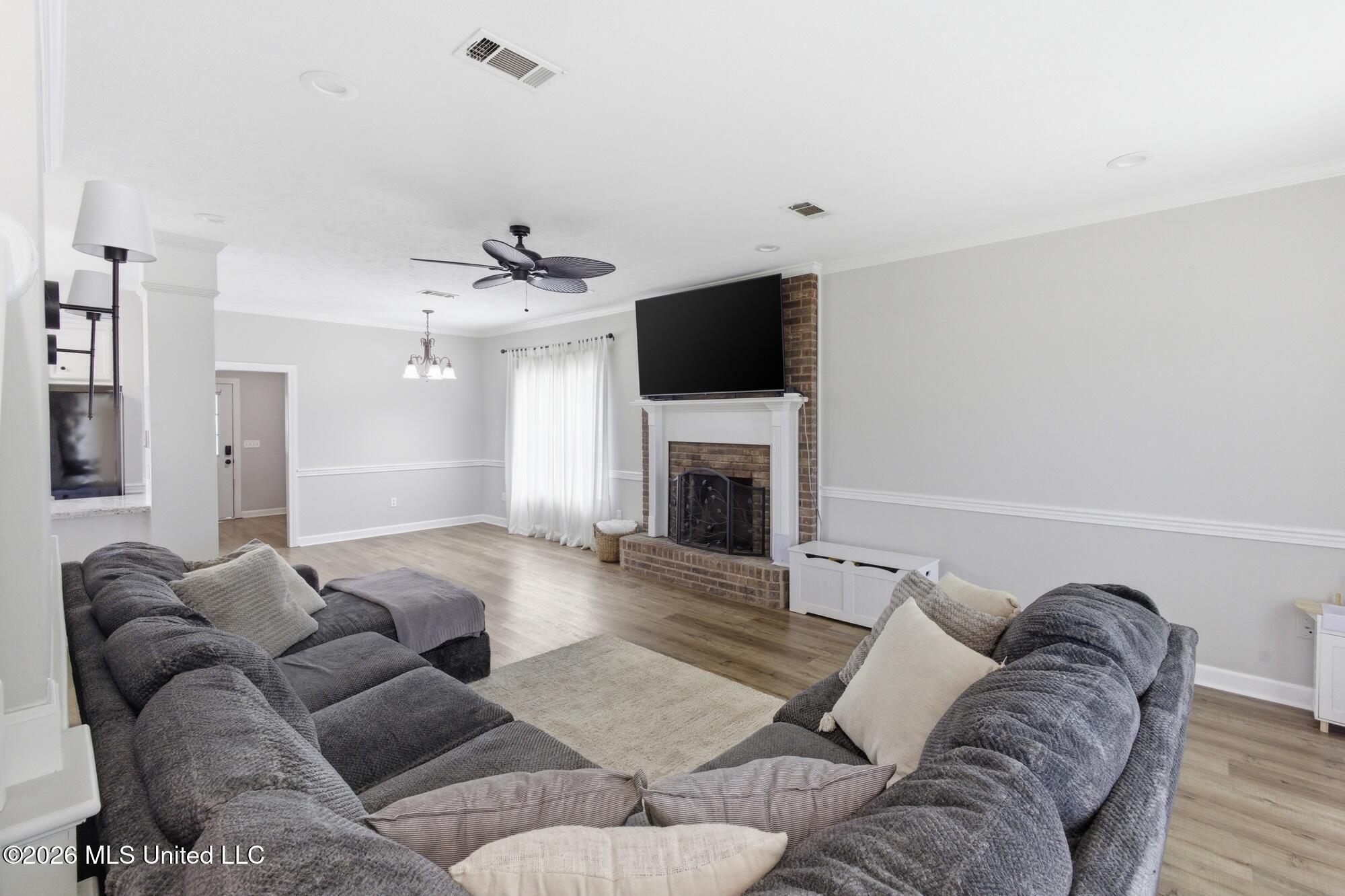 3019 Volley Campbell Road Terry, MS 39170 - Photo 5 of 26 Living room
