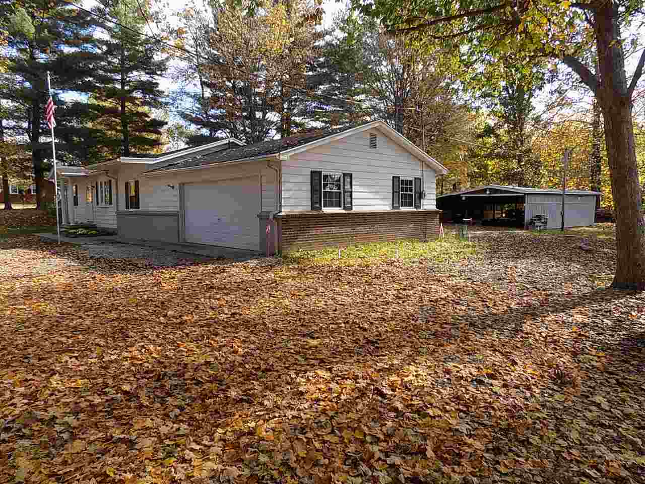 849 Smith School Road Mount Vernon, IN 47620 - Photo 2 of 26