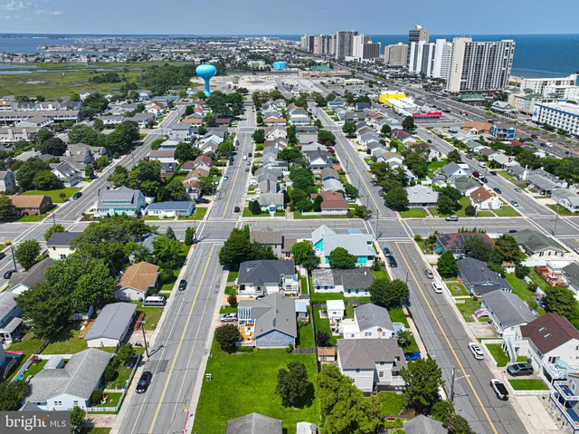 $394,950 | 8810 Mediterranean Drive, Ocean City, MD 21842