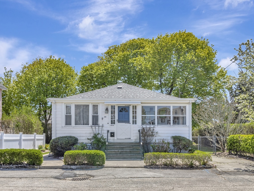 44 J Street Hull, MA 02045 - Photo 1 of 33 Gallery Image 1