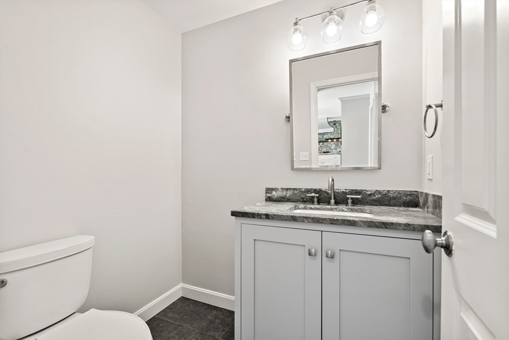 3 Blueberry Circle Andover, MA 01810 - Photo 29 of 40