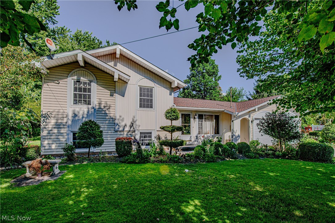 17733 Prospect Road Strongsville, OH 44149 - Photo 1 of 31 Gallery Image 1